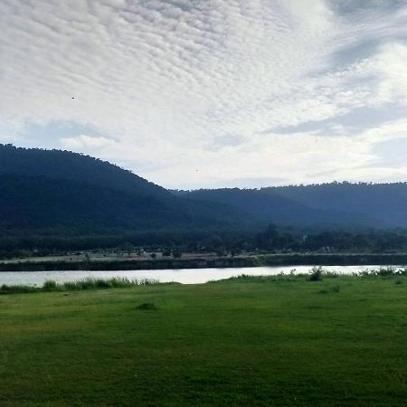 Samerdrow Khao Yai 무 시 외부 사진